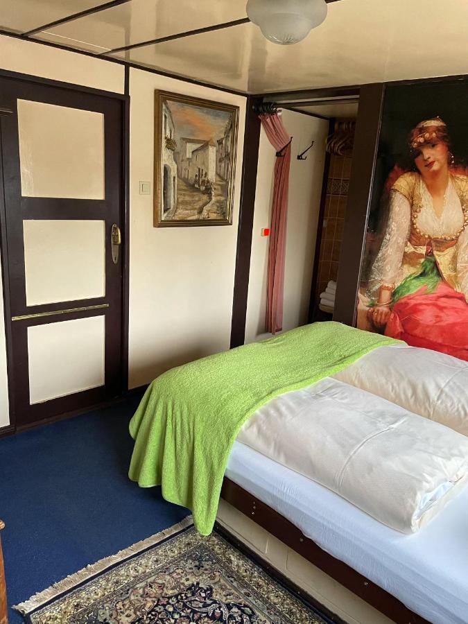 Botel Schiffspension Luise 3*