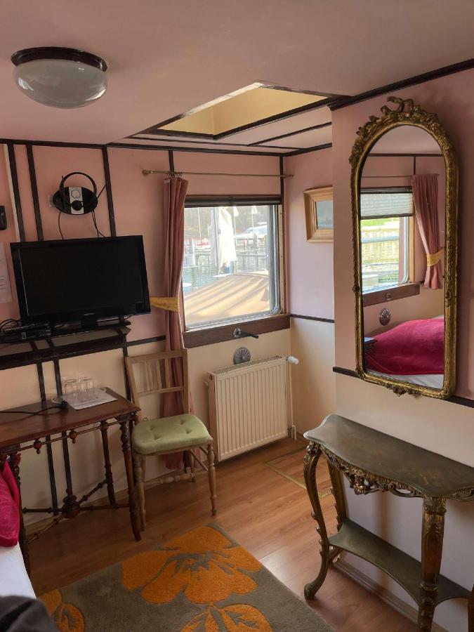 Botel Schiffspension Luise 3*